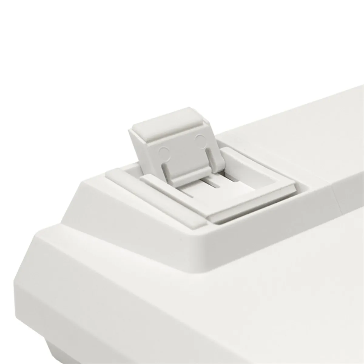 WHITE SHARK WS GK-2022W-BR-US Shinobi GK-2022W Fehér kompakt 60%-os mechanikus Outemu Brown RGB USB 2.0 US kiosztás 62 gomb 50 millió leütés 180 cm #6