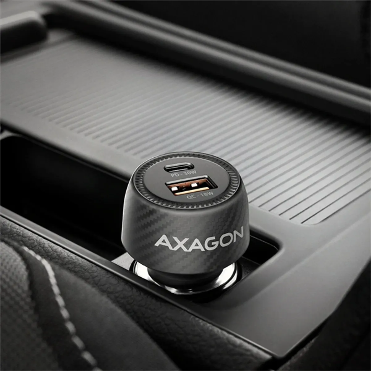 AXAGON PWC-PQ48 autós töltő 48W USB-C PD3.0 és USB-A QC3.0 18W, bemenet 12-24V, két kimenet #5