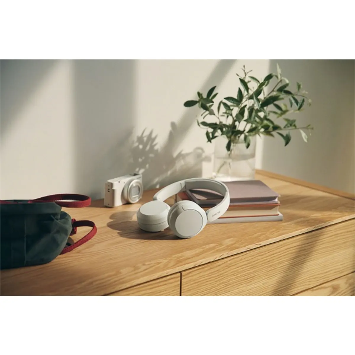 Sony WHCH520W.CE7 WHCH520 Bluetooth fejhallgató 30 mm hangszóró 20-20000 Hz 50 óra üzemidő 10 m hatótávolság Beépített mikrofon Gyors töltés 3 óra #7