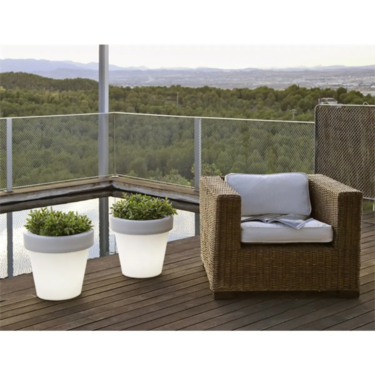 NGA LUMMG045OFNW Magnolia 450 mm átmérő 43 cm magasság IP65 E27 Fehér LED kaspó #2