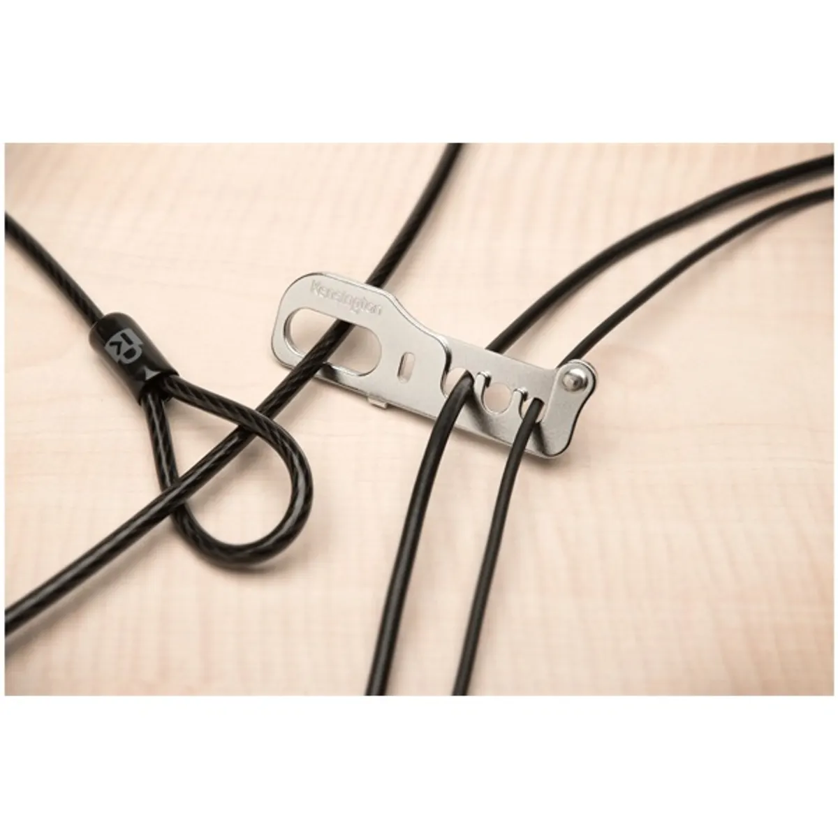 Kensington 64519US CableSaver desk mount security anchor Egyéb kiegészítő #2