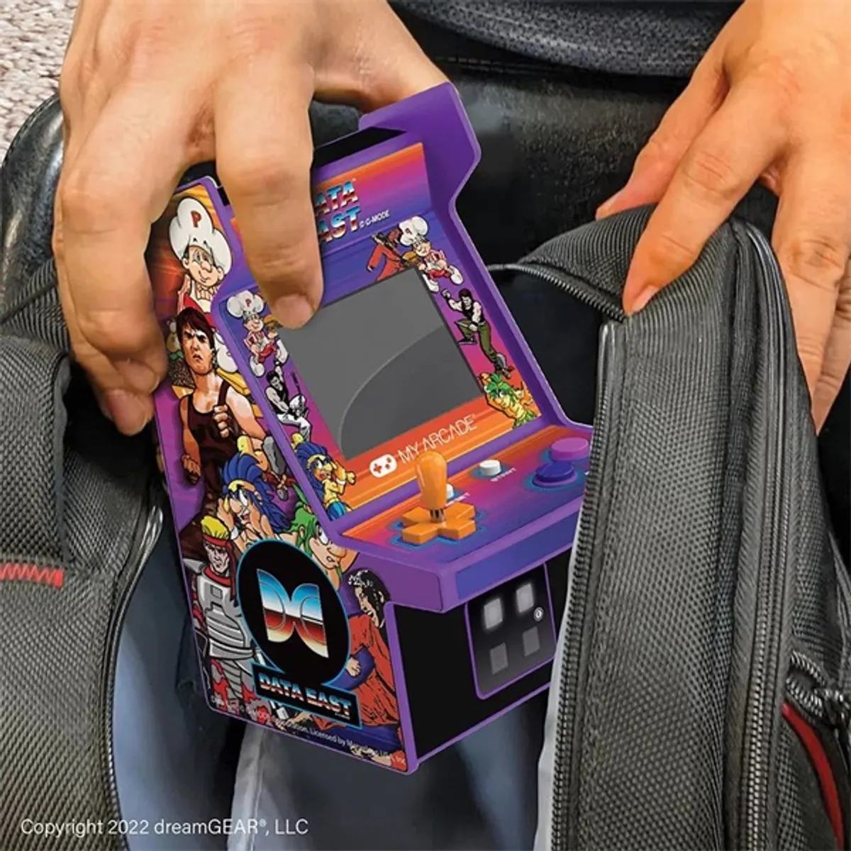 MY ARCADE DGUNL-4124 Data East Micro Player 8 hivatalosan engedélyezett játék és 300 bónusz, 2.75" képernyő, kivehető joystick #4