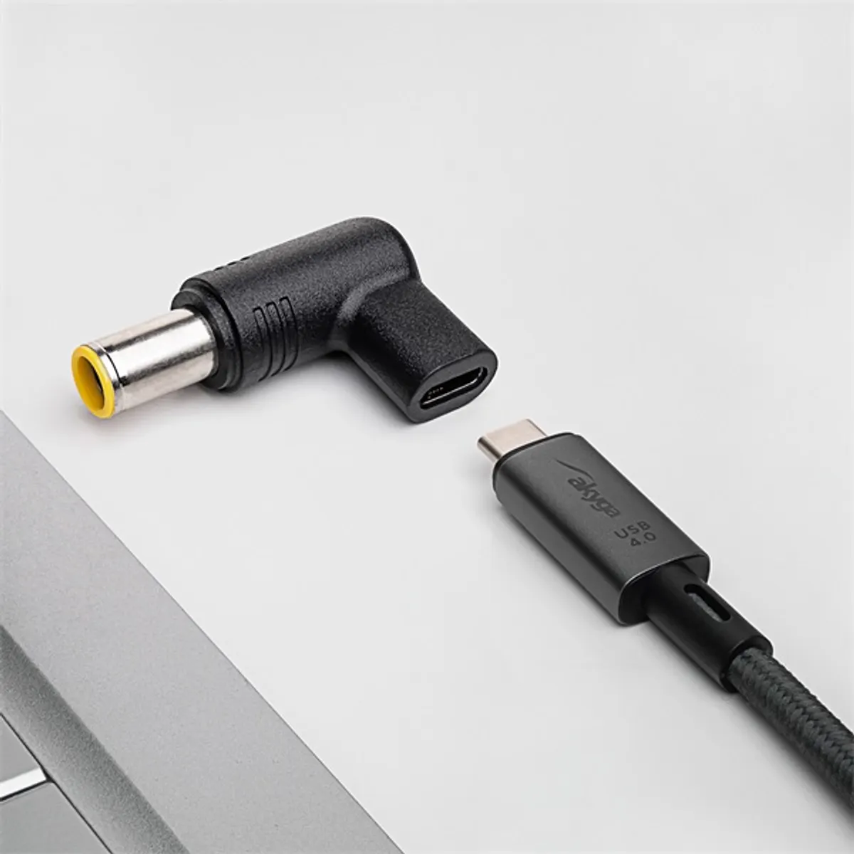 AKYGA AK-ND-C12 USB-C 7,9x5,5 mm laptop adapter 100W fekete #3