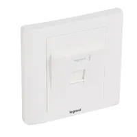 Legrand 632796 Linkeo süllyesztett szerelvény Rögzítőkeret 1xRJ45 keystone port fogadására fehér burkolattal és kerettel címketartóval #2