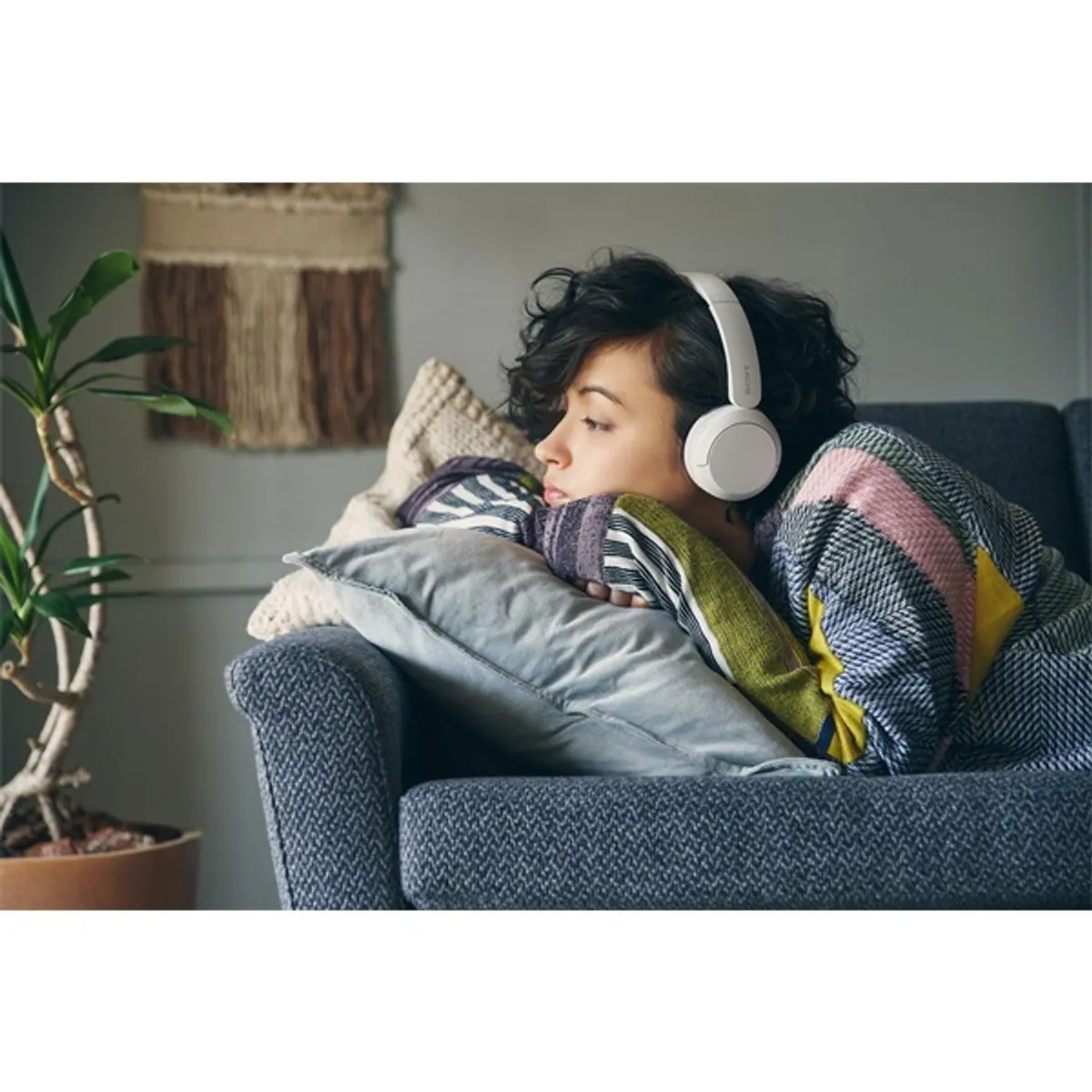Sony WHCH520W.CE7 WHCH520 Bluetooth fejhallgató 30 mm hangszóró 20-20000 Hz 50 óra üzemidő 10 m hatótávolság Beépített mikrofon Gyors töltés 3 óra #8