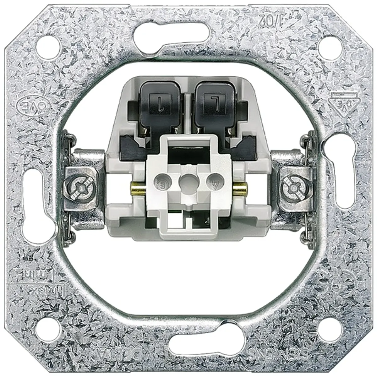 Siemens 5TA2151 Delta 1P 10A IP20 rugós vezetékbekötés süllyesztett #1