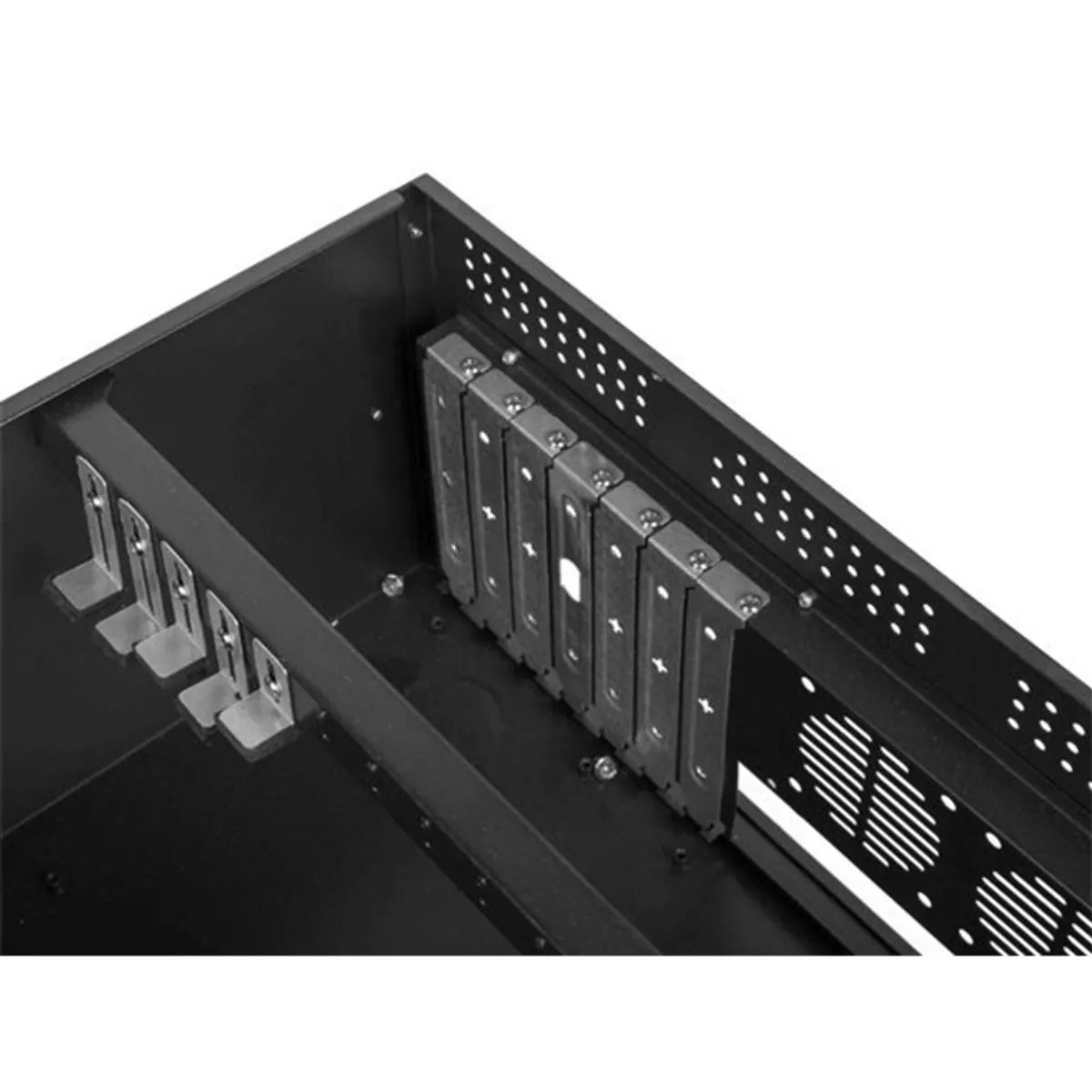LANBERG SC01-4504-08B rack szerverház ATX 4U fekete acél 19\" 7 PCI, 6x 3,5\" belső, 1x 3,5\" külső, 3x 5,25\" külső #6