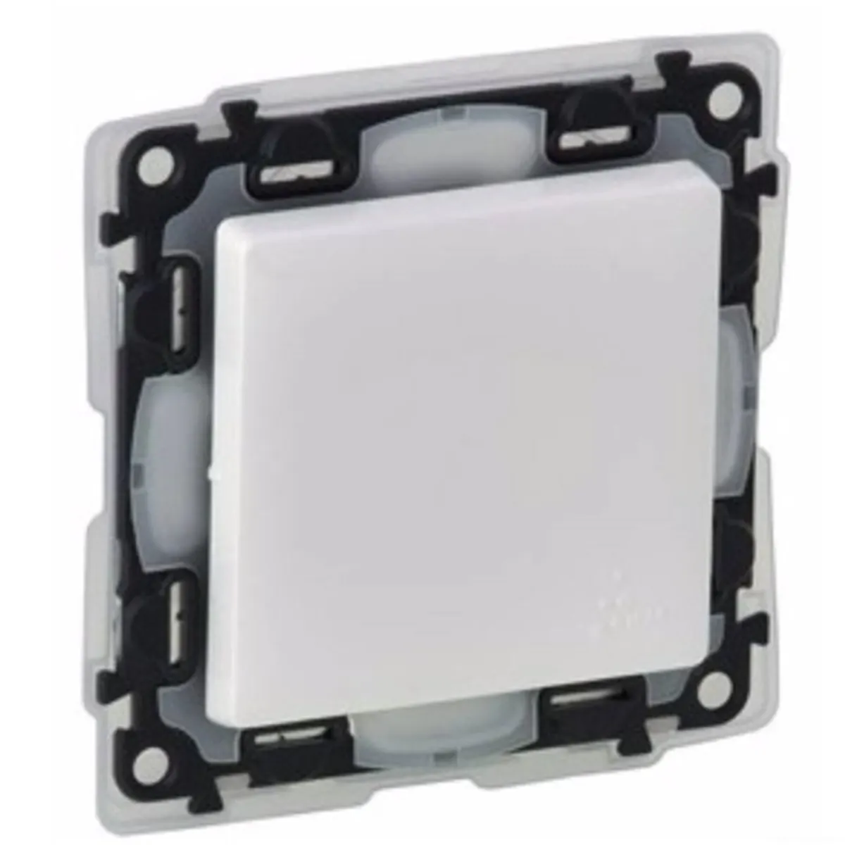 Legrand 752164 Valena Life 2P kapcsoló 16A IP44 fehér #1