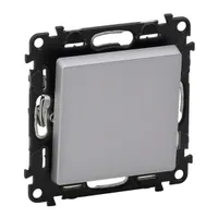 Legrand 752301 Valena life alumínium 1P kapcsoló 10A IP20 Rugós vezetékbekötés