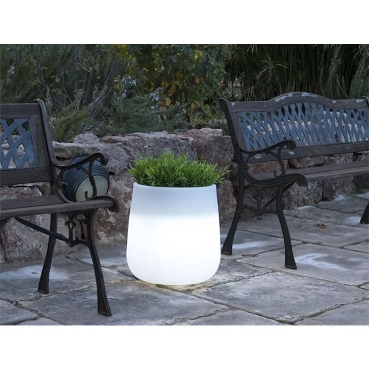 NGA LUMCA080OFNW Camelia 80 46,5x79 cm fehér LED E27 IP65 kaspó #1
