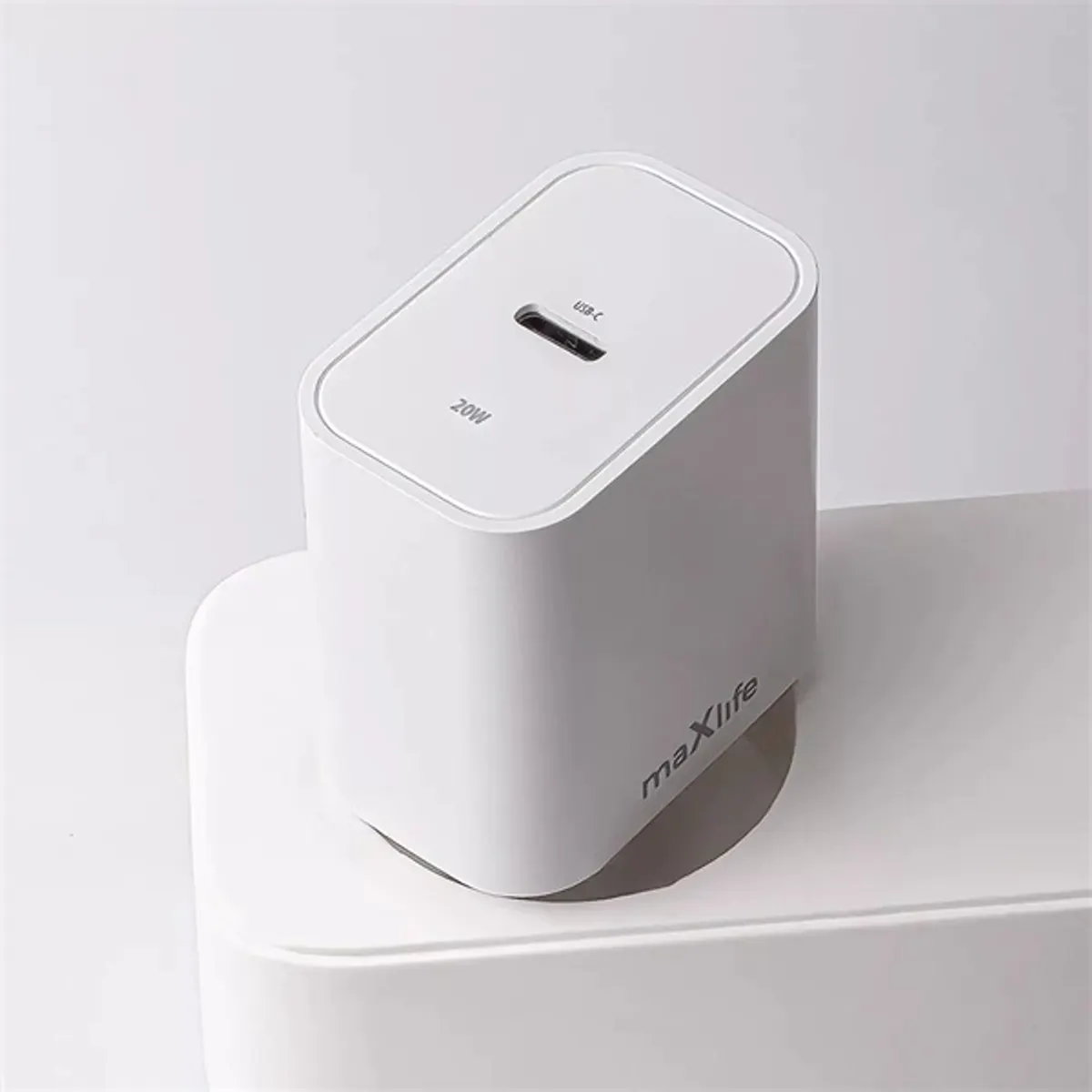 MAXLIFE ML738416 PD QC 20W Type-C fehér gyorstöltő adapter és USB-C - Lightning kábel 100 cm #5