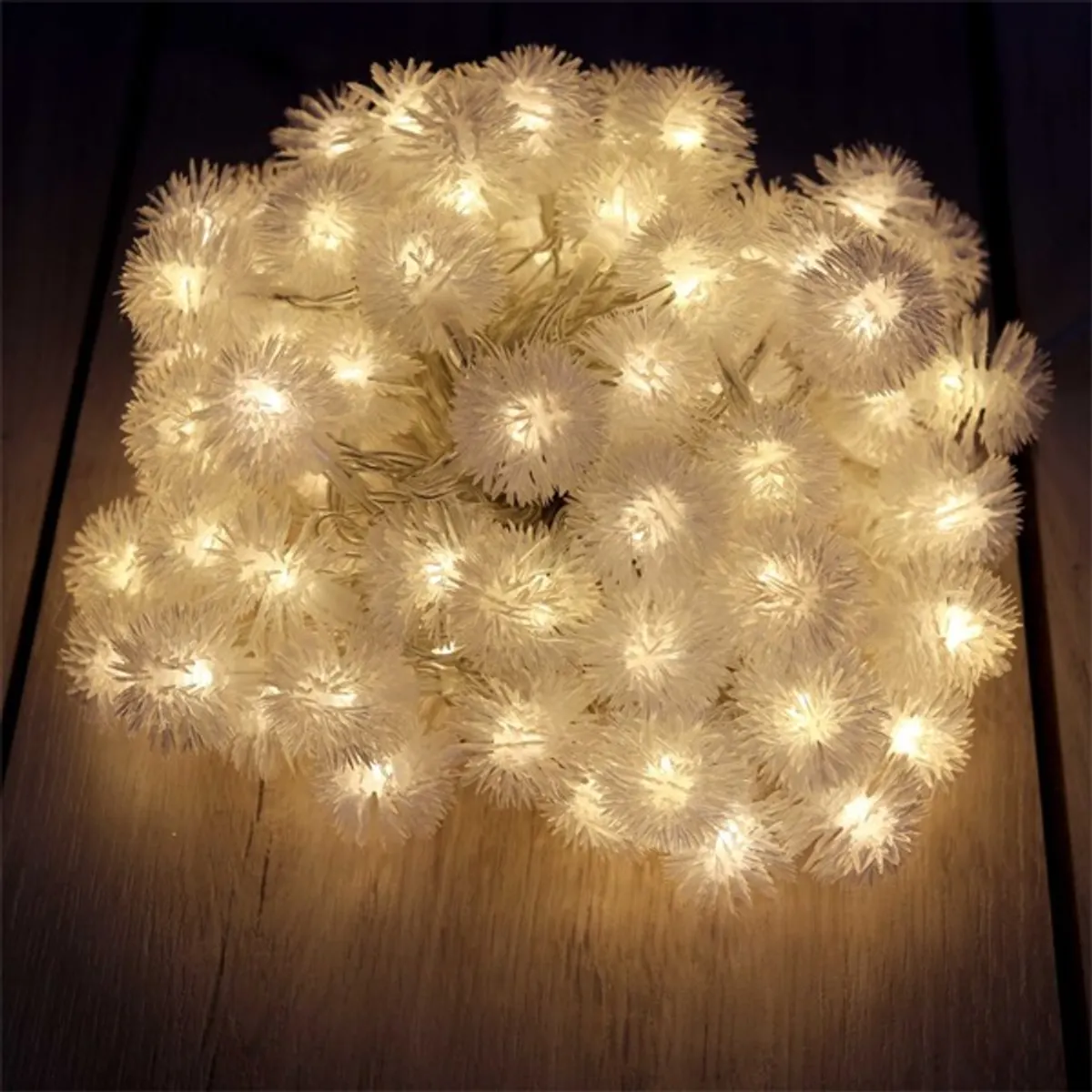 IRIS 314-16 Zúzmara alakú 3cm 10m meleg fehér 80db LED-es USB-s fénydekoráció #2
