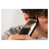 Sencor 41013347 Hajvágó fekete-barna 1-12mm 5 hosszbeállítás 4 fésű Precíziós vágó Nemesacél Vezetékes 40 perc #10