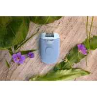 PHILIPS BRE247/00 Satinelle Essential vezetékes epilátor kék, 2 sebességfokozat, LED-lámpa, masszázsfunkció, mosható fej, tisztító kefe, hordtáska #4