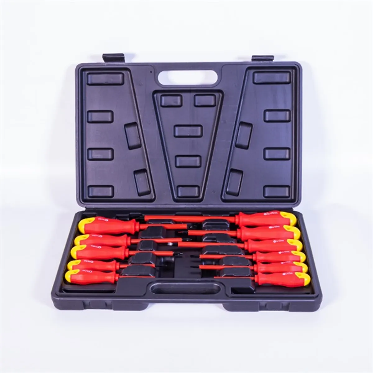 IRIS TOOLS SD-011-022 szigetelt csavarhúzó készlet 11 darabos PH és PZ fejű #2