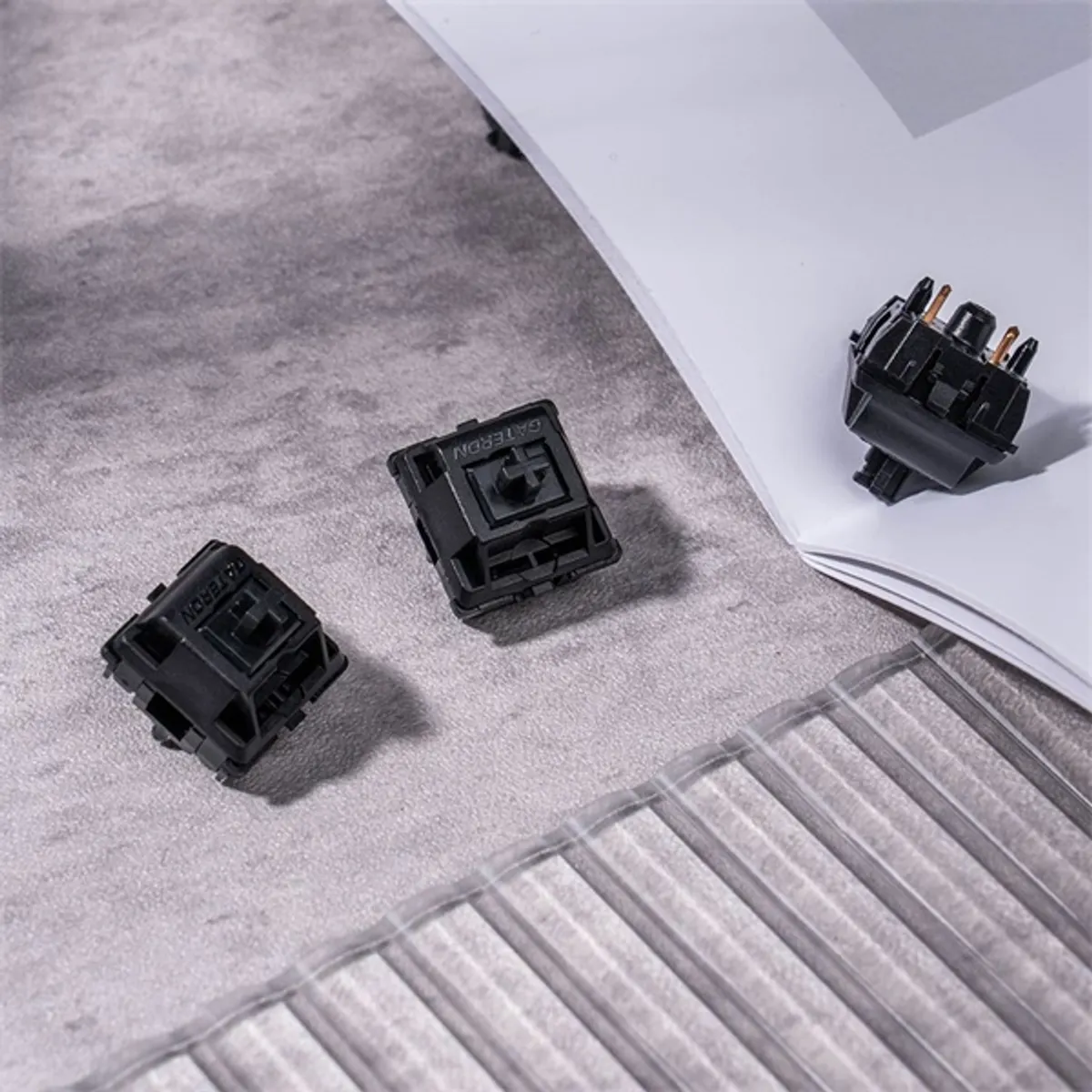 GATERON GATERON_OIL_KING_SWITCH10 Oil King lineáris kapcsoló 55 g aktiválási erő 80 g aljütés arany érintkezők PA66 felső ház #2