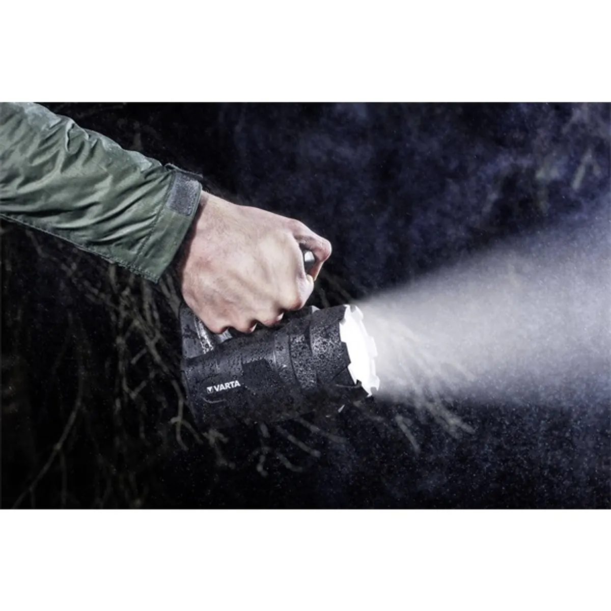 VARTA 18751101421 Indestructible BL20 Pro nagy teljesítményű led elemlámpa fekete #5