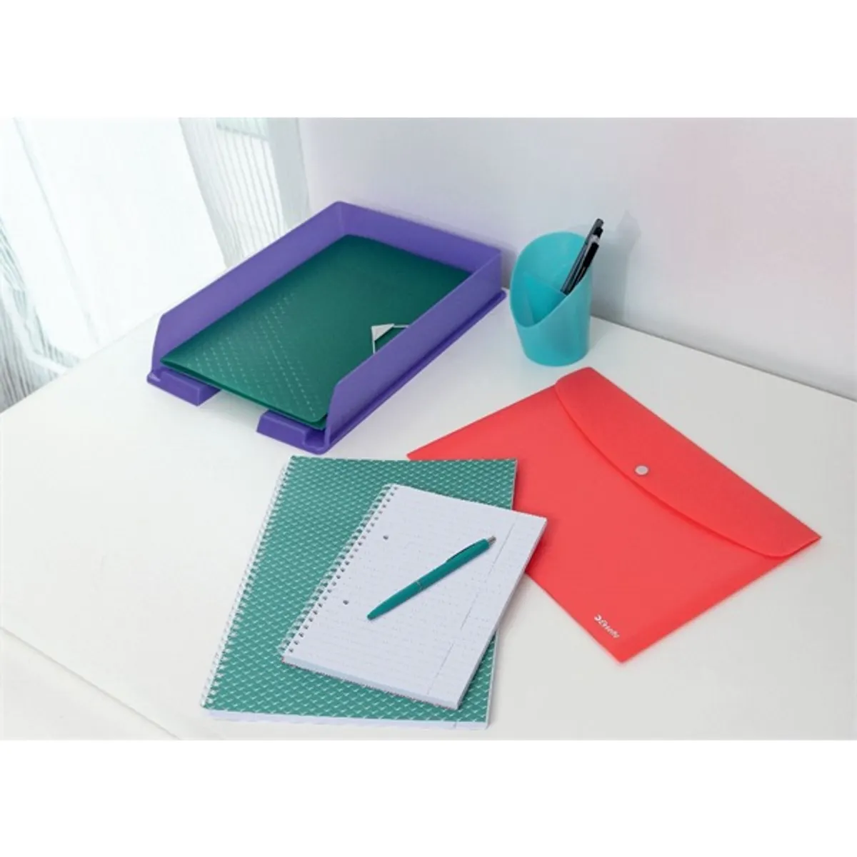 Esselte 628472 Colour'Breeze spirálfüzet A5, 80 lap, vonalas, FSC #3