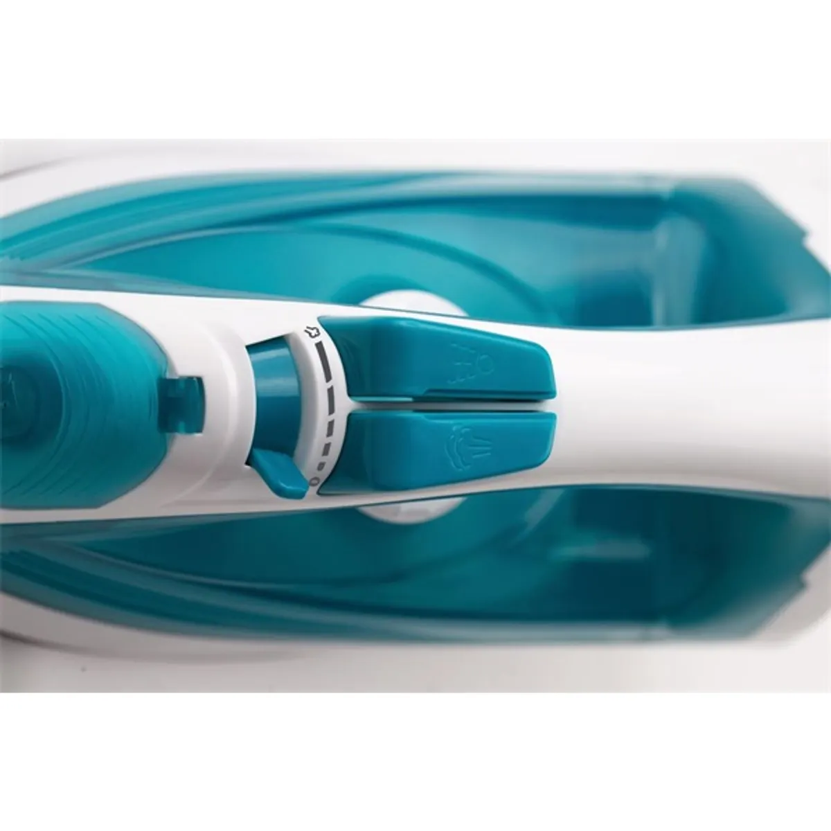Gorenje 735779 SIH1800TQC gőzölős vasaló türkiz-fehér kerámia talp 1800 W 0,2 l függőleges gőz #5