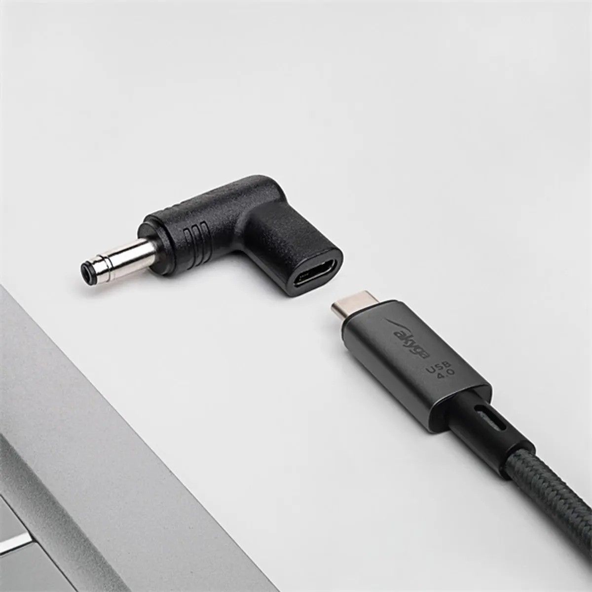 AKYGA AK-ND-C17 USB Type-C 4,8x1,7 mm laptop adapter fekete #3
