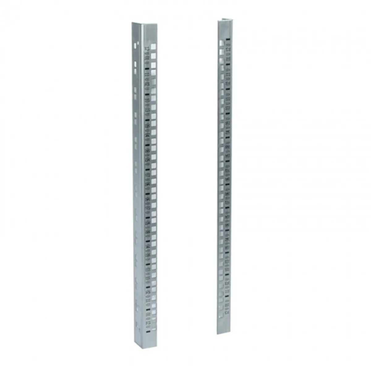 Legrand 646243 profil-sín készlet 19" 15U Linkeo fali rack #1
